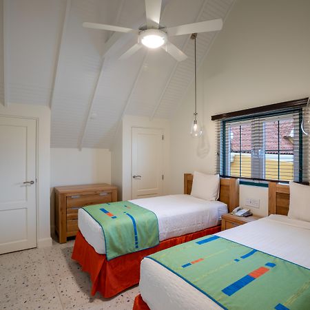 Amsterdam Manor Beach Resort Palm Beach Esterno foto