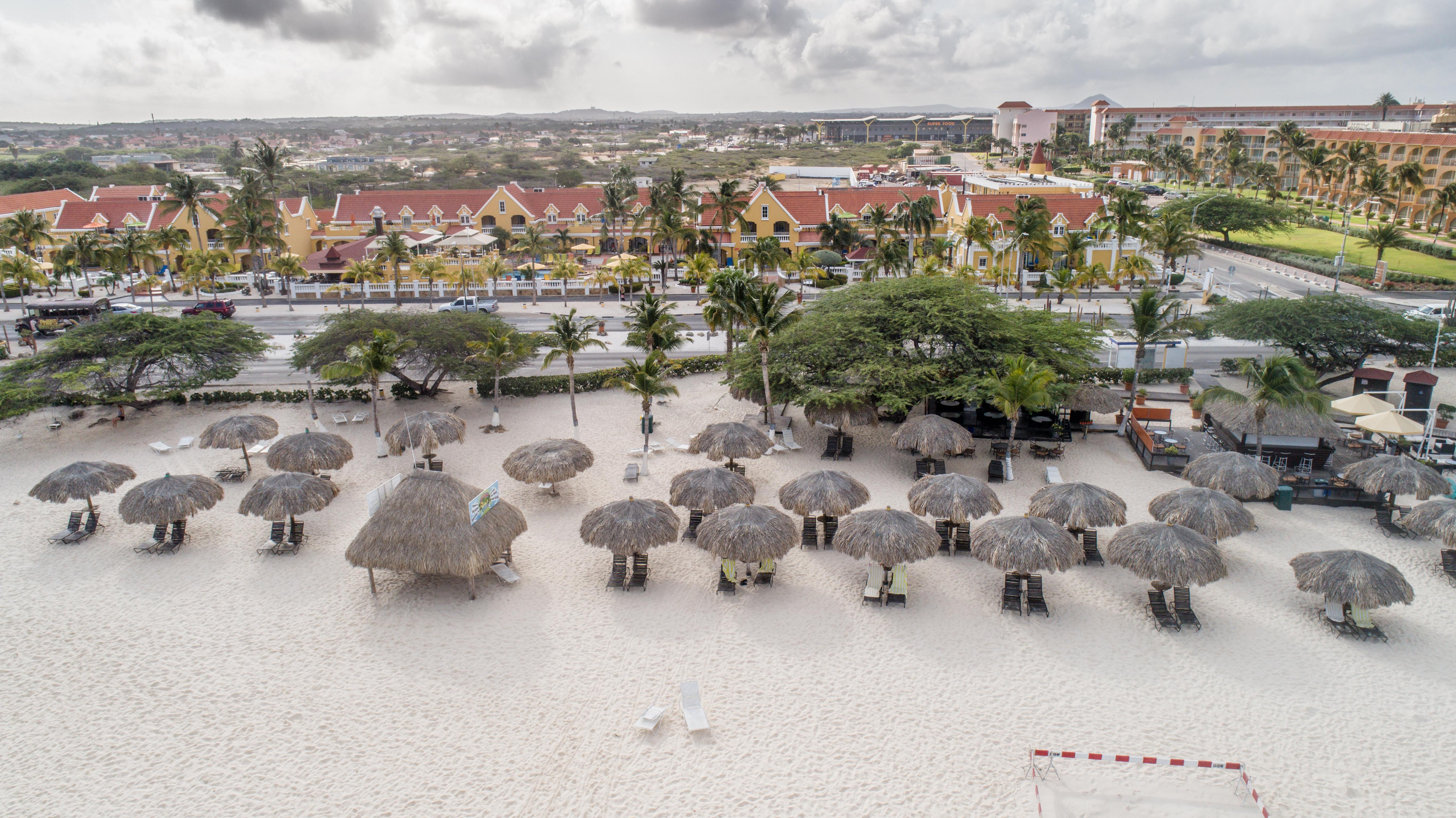 Amsterdam Manor Beach Resort Palm Beach Esterno foto
