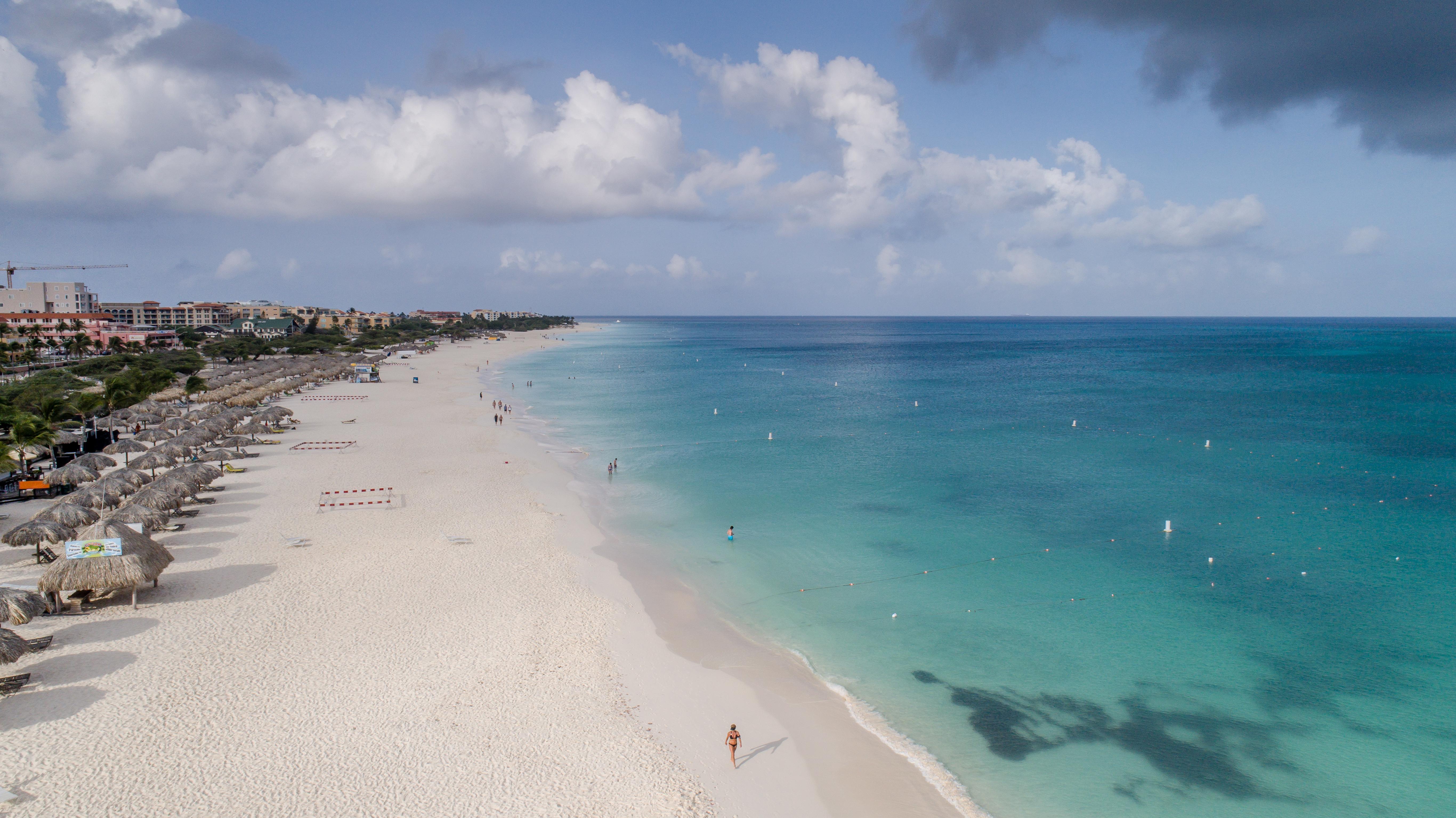 Amsterdam Manor Beach Resort Palm Beach Esterno foto