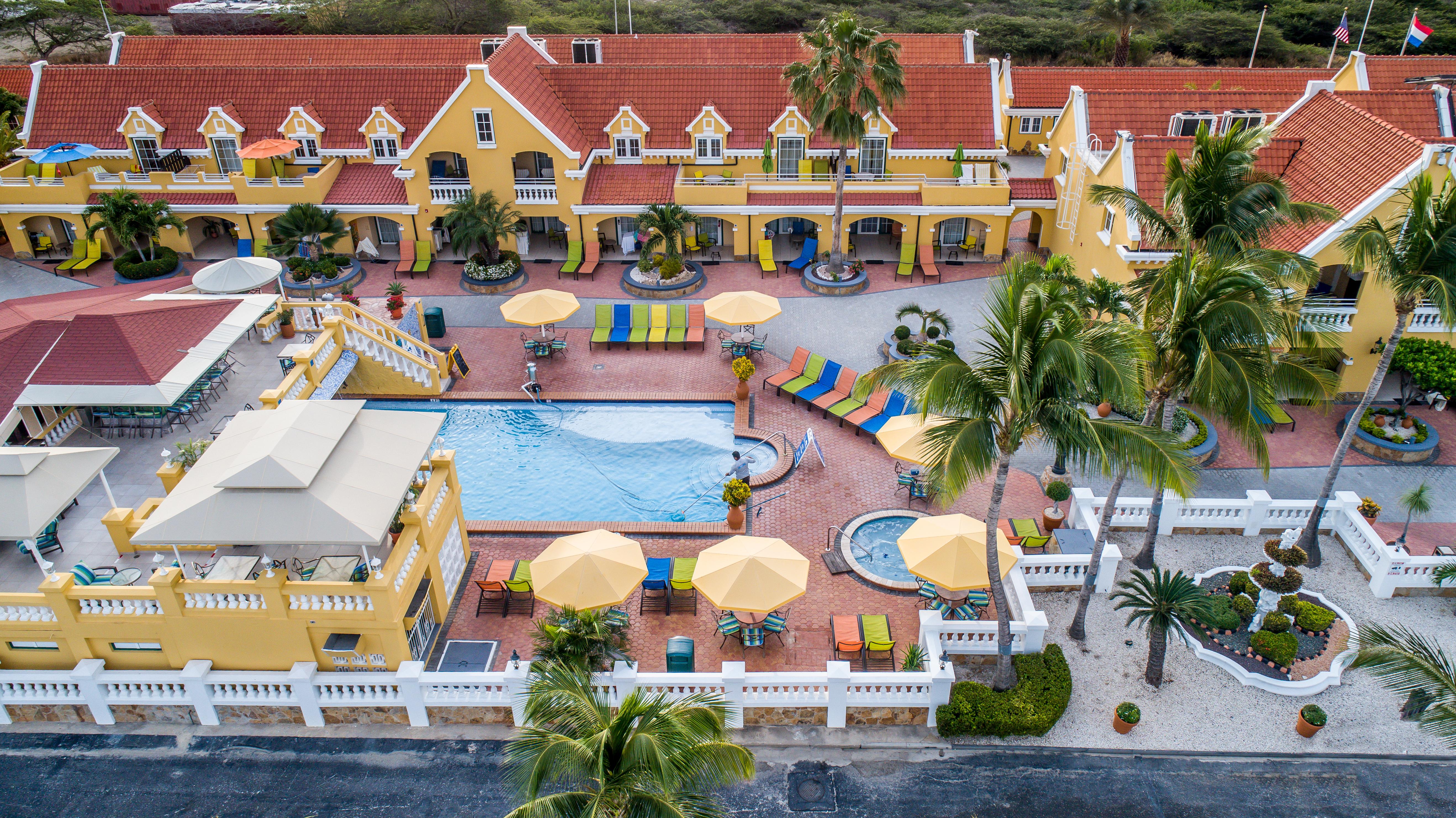 Amsterdam Manor Beach Resort Palm Beach Esterno foto