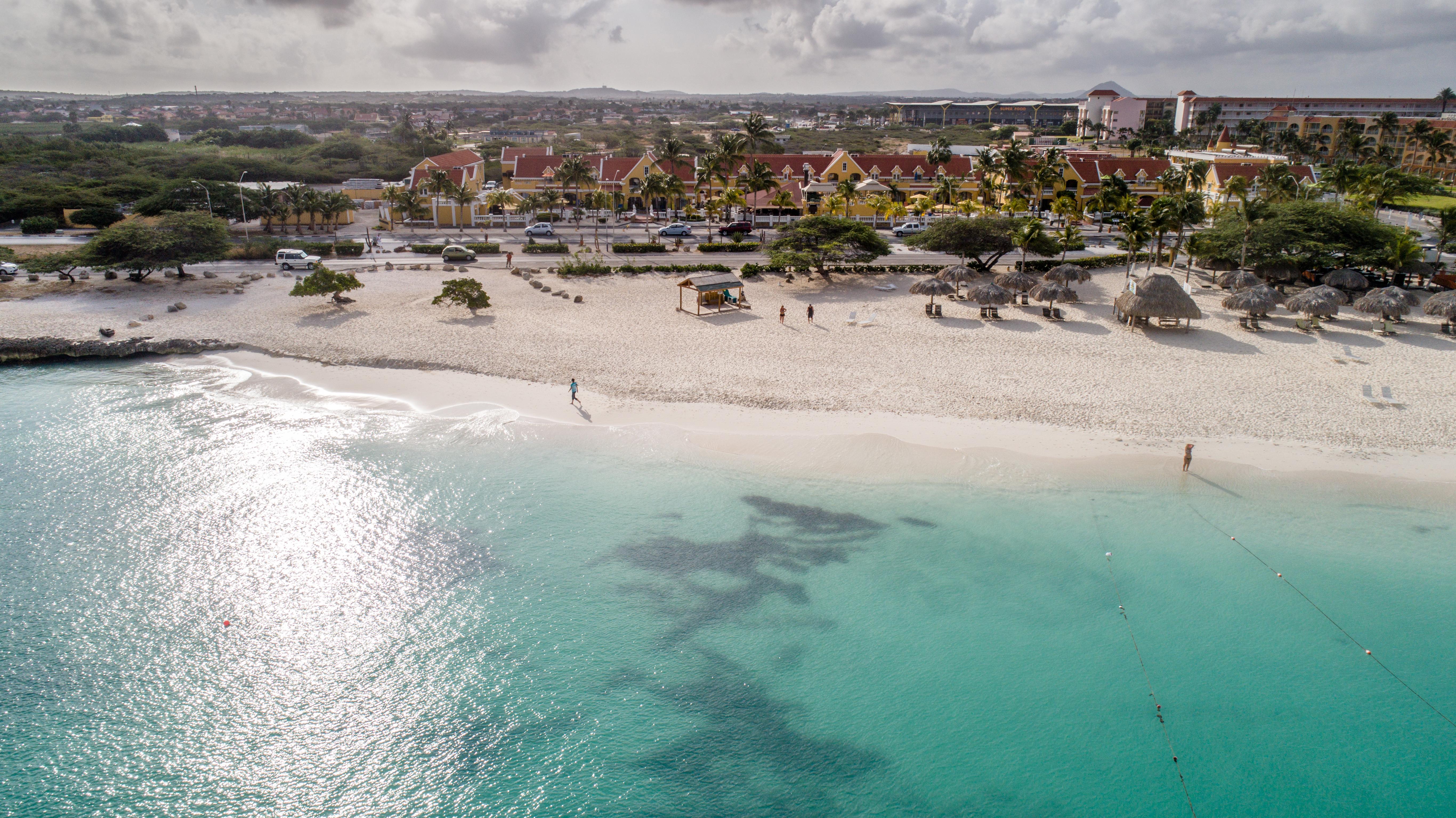 Amsterdam Manor Beach Resort Palm Beach Esterno foto