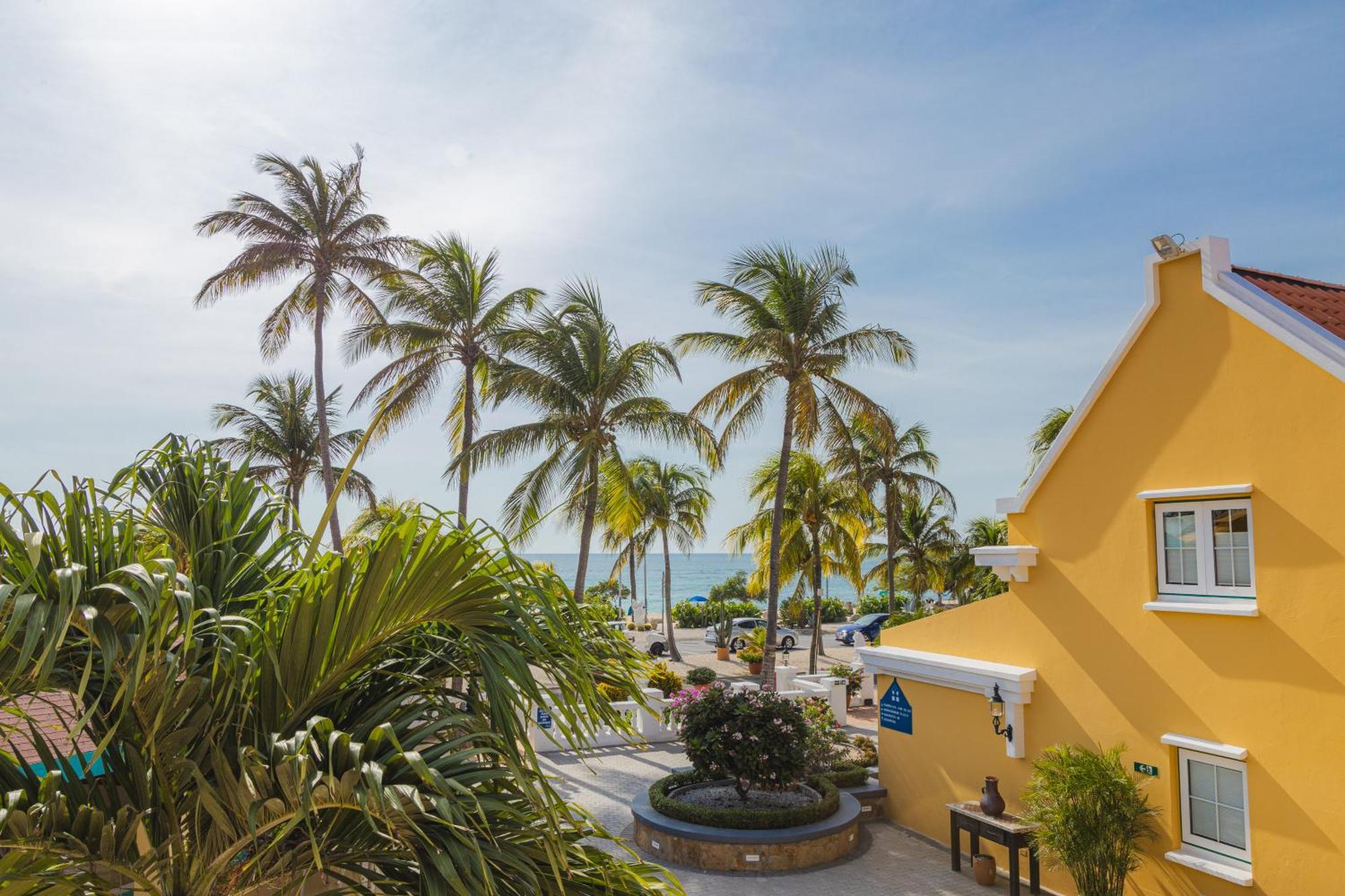 Amsterdam Manor Beach Resort Palm Beach Esterno foto
