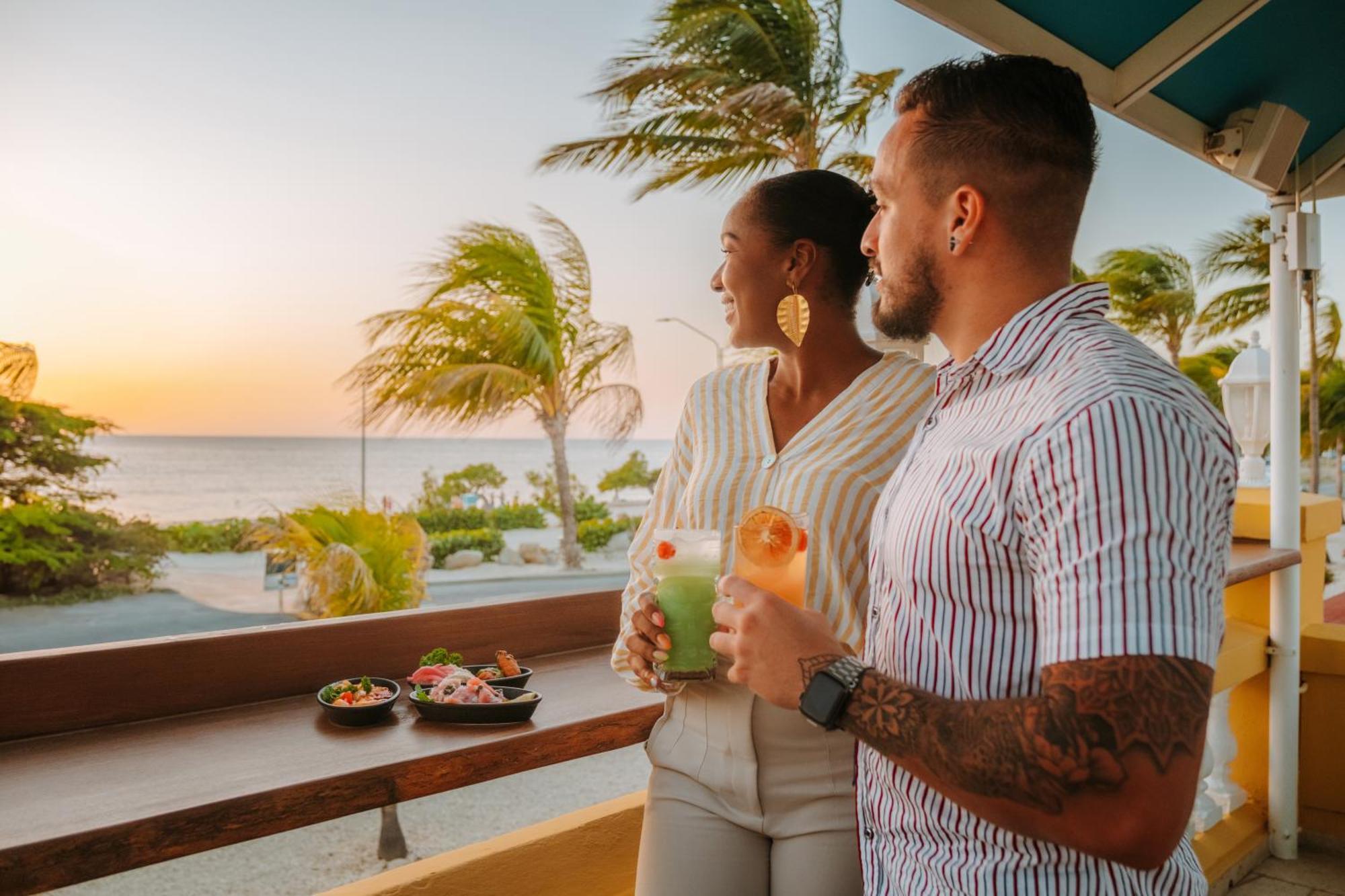 Amsterdam Manor Beach Resort Palm Beach Esterno foto