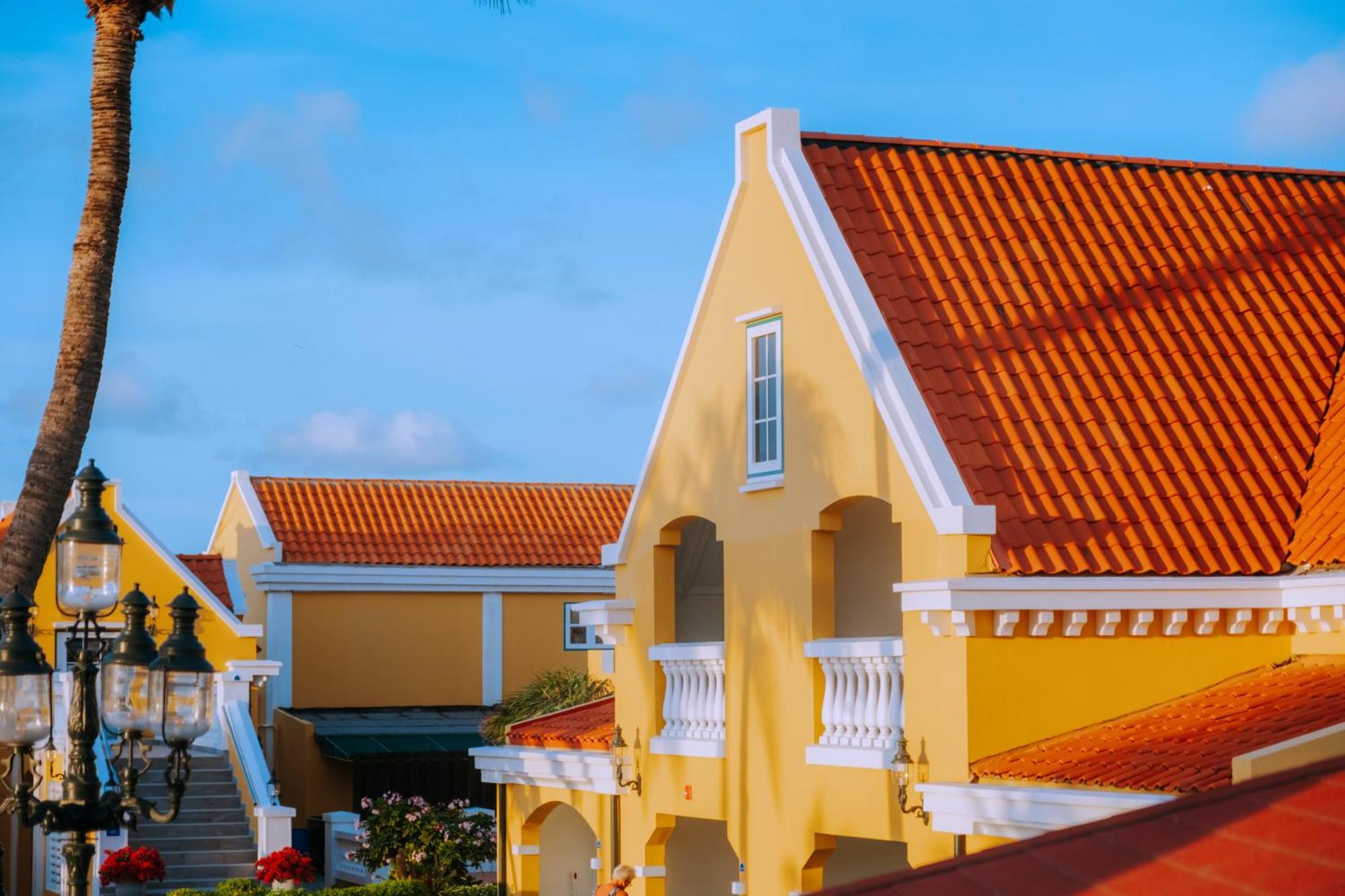 Amsterdam Manor Beach Resort Palm Beach Esterno foto