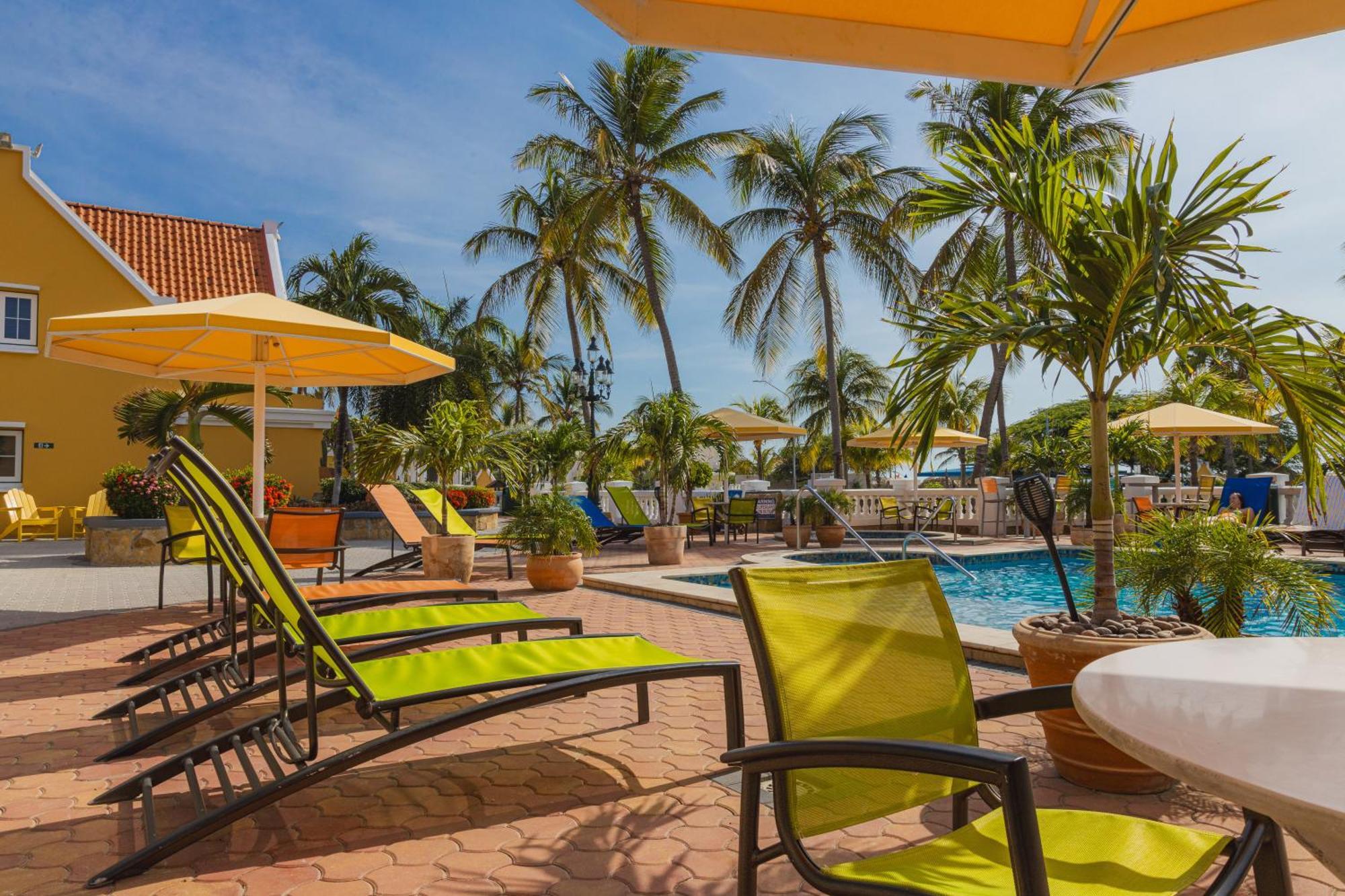 Amsterdam Manor Beach Resort Palm Beach Esterno foto